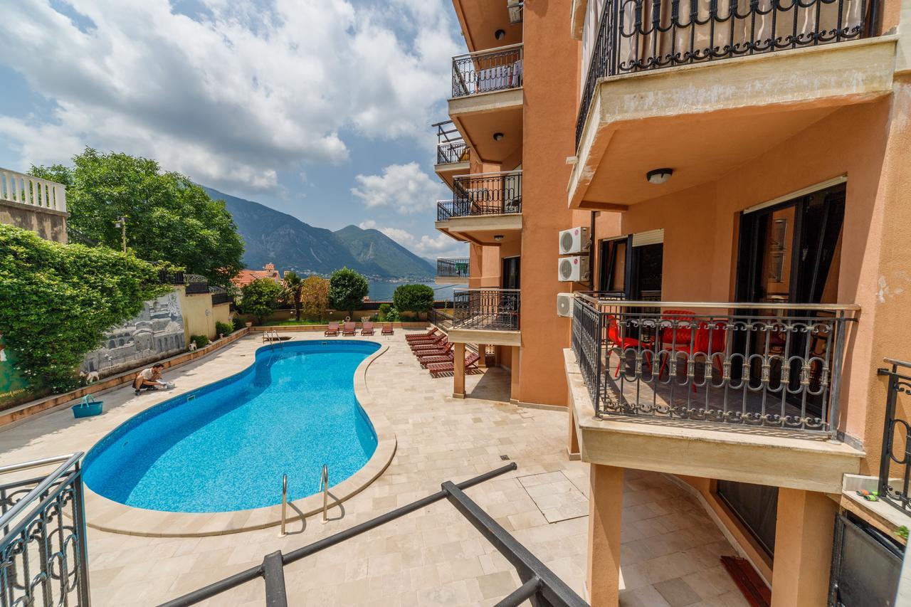 Apartments Coral Kotor Exterior foto