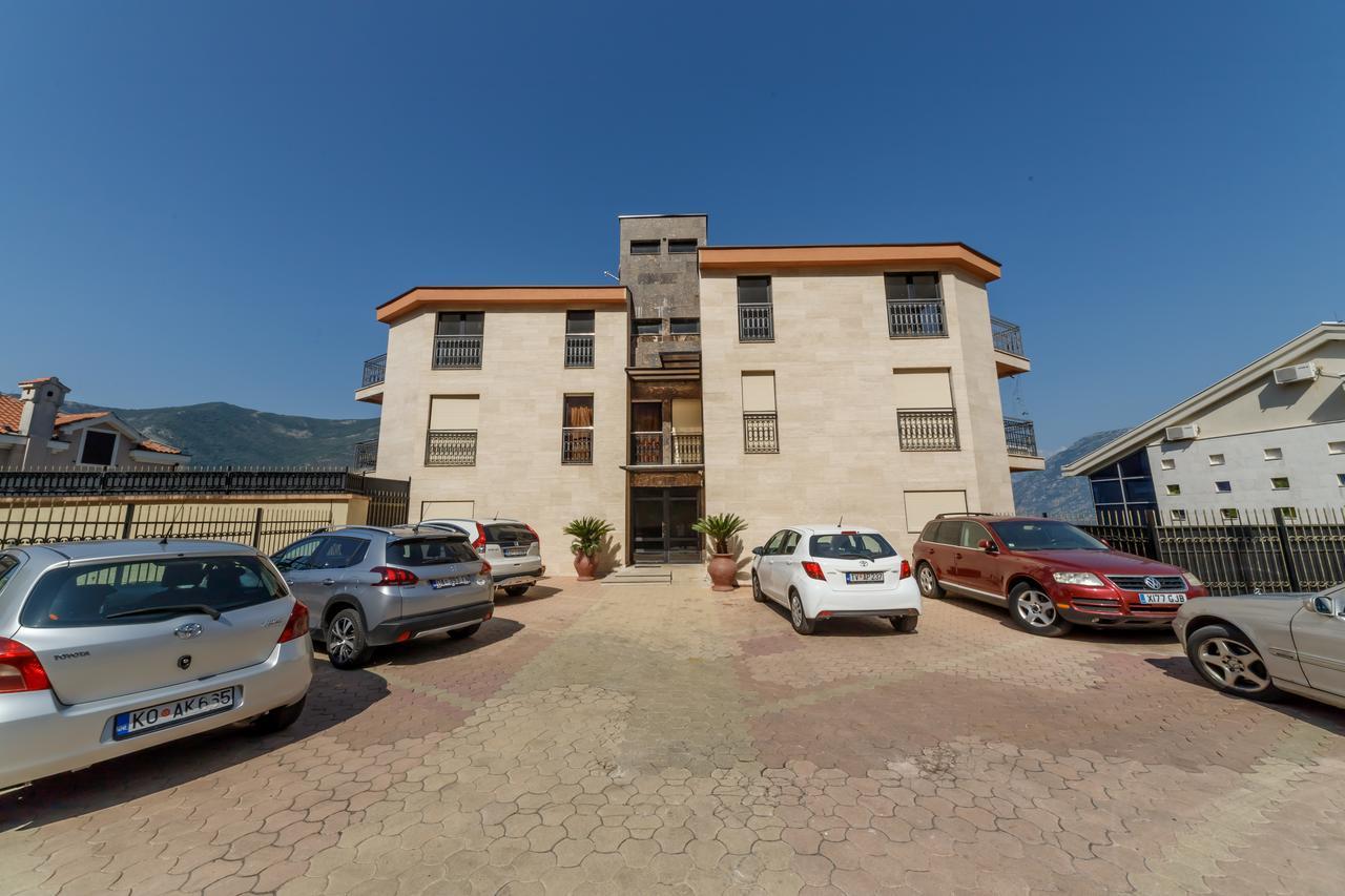Apartments Coral Kotor Exterior foto